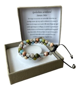 Gevlochten dames armband met natuursteen