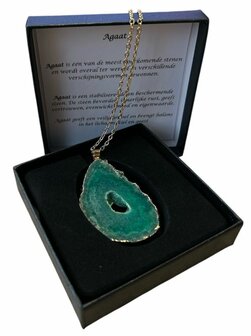 Ruwe groene Agaat met goudkleurige ketting