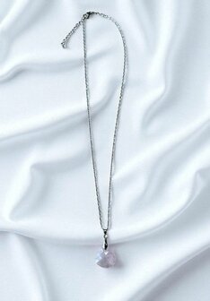 Ketting met natuursteen Rozenkwarts