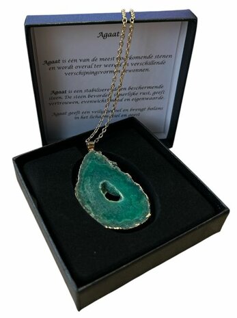 Ruwe groene Agaat met goudkleurige ketting